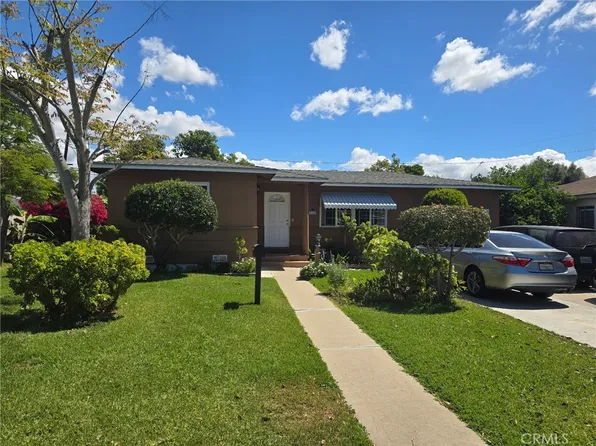 2105 S Rosewood Ave, Santa Ana, CA 92707