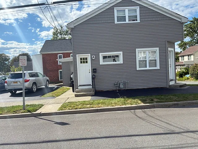 30 Excelsior Ave #1