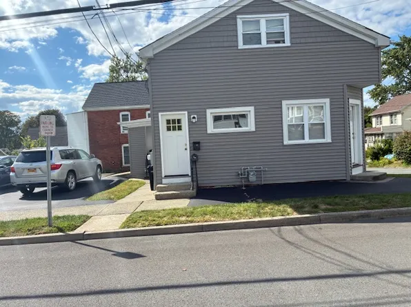 30 Excelsior Ave APT 1, Troy, NY 12180