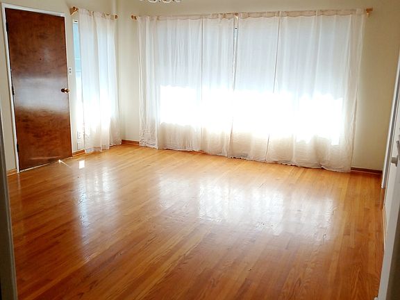 3rd image of 828 N Alta Vista Blvd APT 1