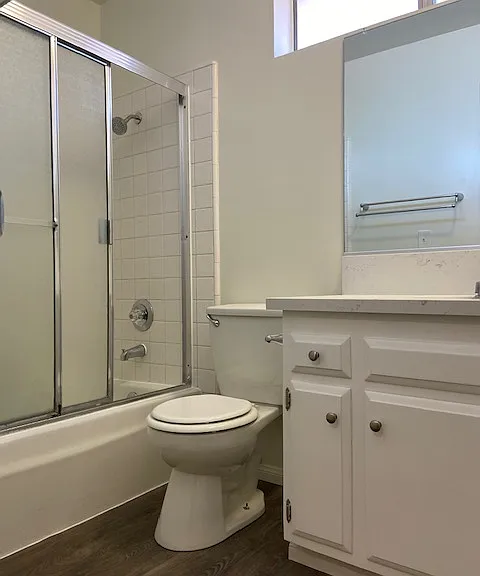The Enrique Apartments — Photo 24