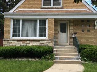 4840 W 98th St, Oak Lawn, IL 60453