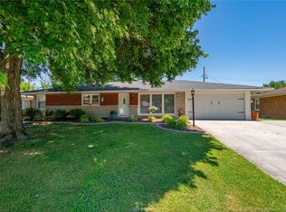 307 Keswick Dr, Clarksville, IN 47129
