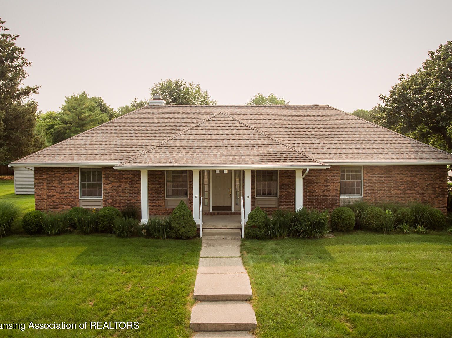 654 Earliglow Ln, Haslett, MI 48840 Zillow