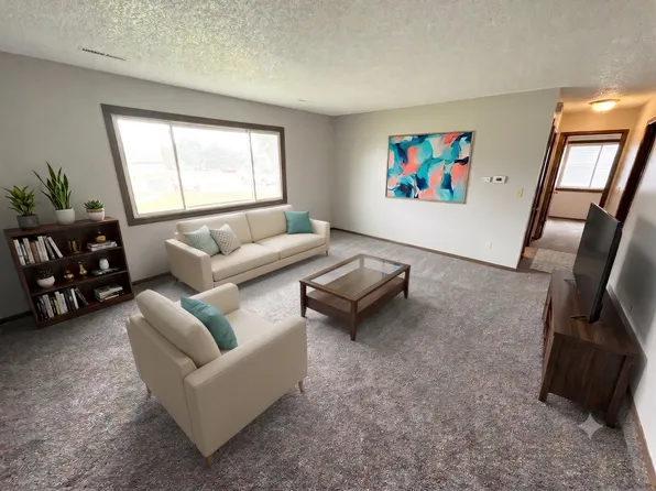 1319 Ravenwood Rd, 1319 Ravenwood Rd APT 2, Waterloo, IA 50702
