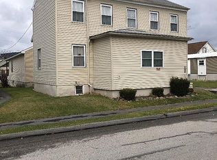 102 Hazel St, Milesburg, PA 16853