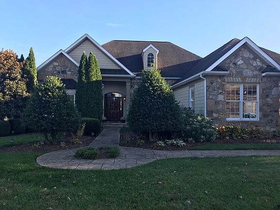2nd image of 133 Sun Chase Ct