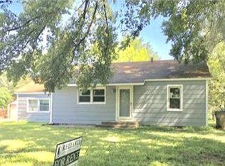 404 E 2nd St, Sedgwick, KS 67135