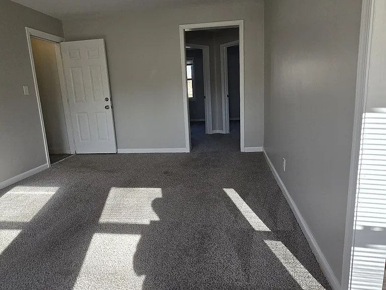 5542 Midwood Ave #2 — Photo 6