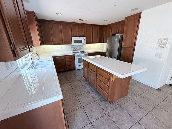 5th image of 203 Franciscan Way