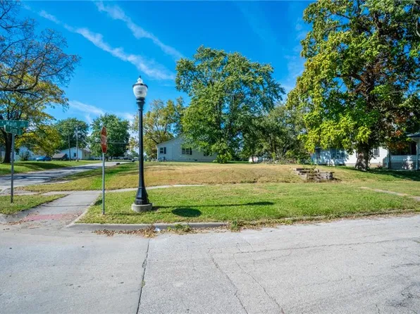 601 N Main St, Cameron, MO 64429