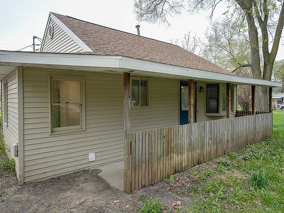 2nd image of 515 W Sunny Ln
