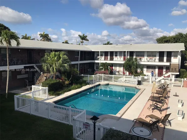 1050 Atlantic Shores Blvd, Hallandale, FL