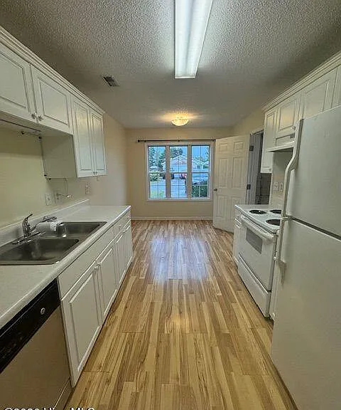 7217 Vespar Ct — Photo 4