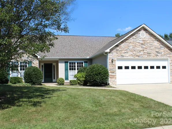 68 Morning Mist Rd, Fletcher, NC 28732