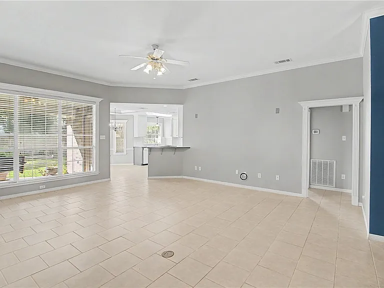 3118 Pleasant Grove Dr — Photo 3