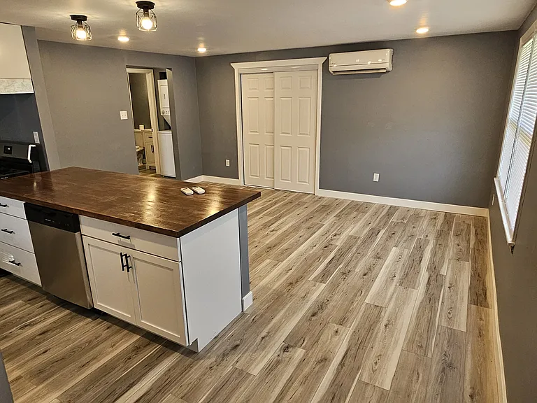1509 W Worley St #2 — Photo 4