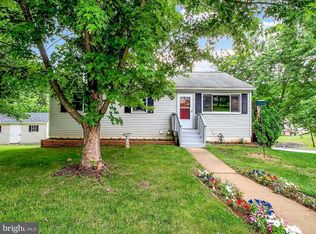 19 Hillside Ter, Glen Rock, PA 17327