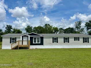 1075 Poydras Pl, Breaux Bridge, LA 70517