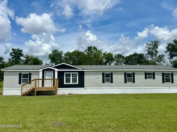 1075 Poydras Pl, Breaux Bridge, LA 70517