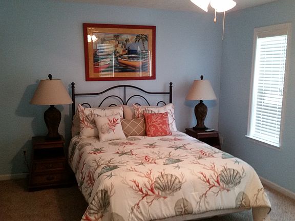 1 st bedroom