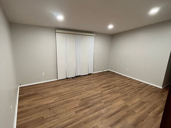 2nd image of 29836 Fairfax St