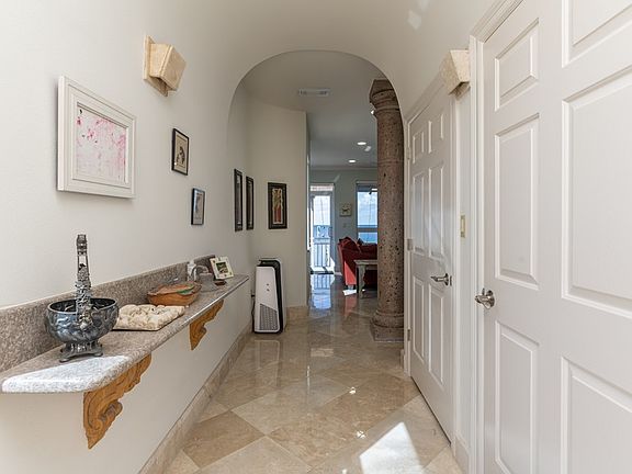 3rd image of 6101 Laguna Cir N