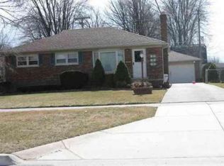 20916 Martin Rd, Saint Clair Shores, MI 48081
