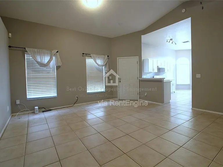 464 Briar Bay Cir — Photo 8