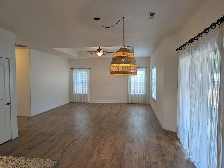 1500 Darlene Dr — Photo 5