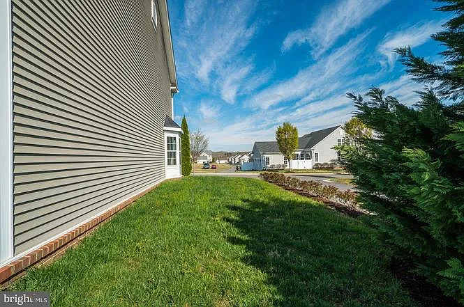 7150 Azalea Dr — Photo 3