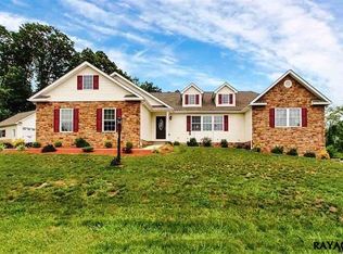 124 Marcey Ct, Littlestown, PA 17340