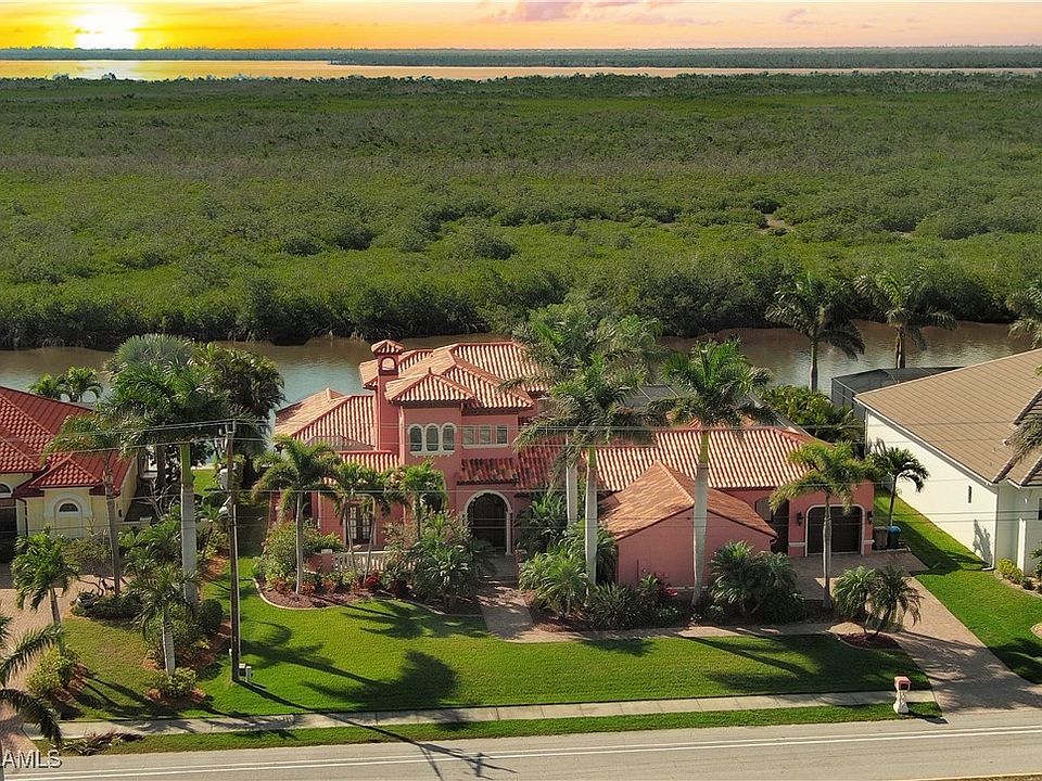 1st image of 3520 Surfside Blvd
