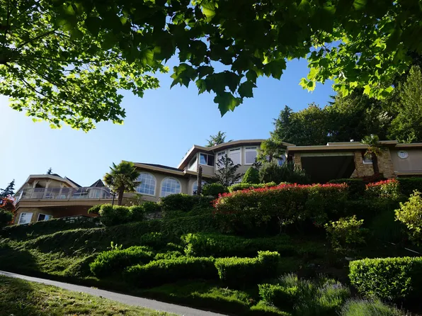 13439 55a Ave, Surrey, BC V3X 3B5