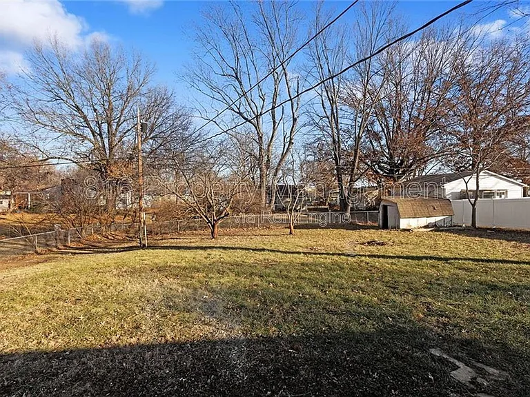 609 SE Florence Ave — Photo 21