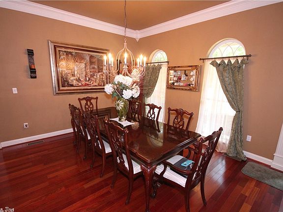 4th image of 1816 Royal Oaks Dr