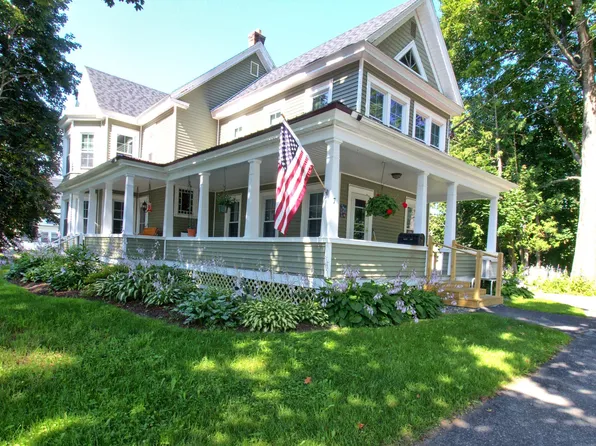 7 Green Street, Dover-Foxcroft, ME 04426