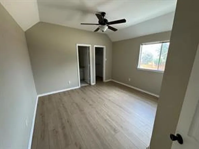1100 Hunters Creek Dr — Photo 30