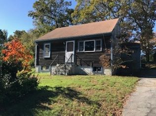 271 Lake Ave, Fall River, MA 02721