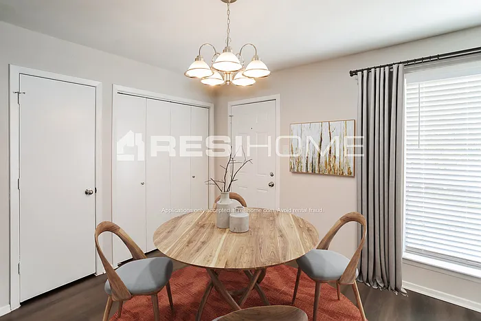 3 bed, 2.0 bath, 1361 sqft, $2,025 — Photo 4