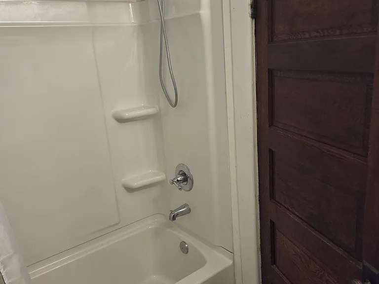 914 Dewey Ave #914 — Photo 18