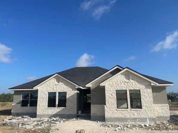 3074 VISTA RIDGE, Marion, TX 78124