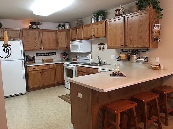 5th image of 2701 Lakewood Dr