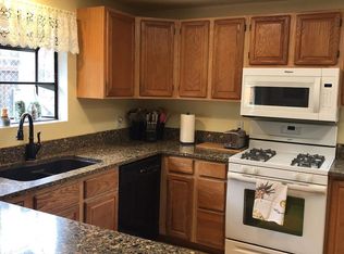 809 Mountain View Ave, Ojai, CA 93023