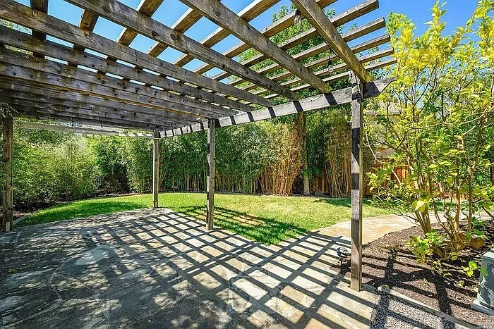 2040 Autumn Walk Dr — Photo 15