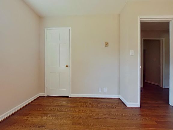 5th image of 2116 Hubbard St