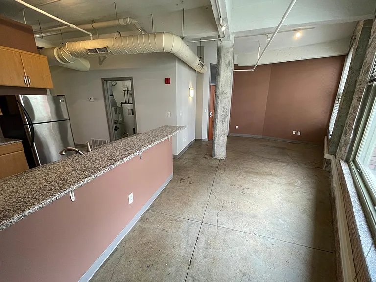1104 Prospect Ave E #401 — Photo 3