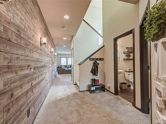 5th image of 5519 147th Pl NE