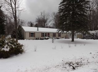 244 Welch Rd, Houghton Lake, MI 48629