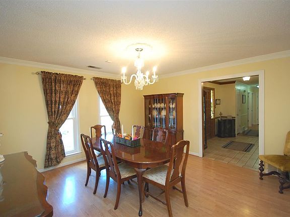 3rd image of 1193 Poplar Estates Pkwy